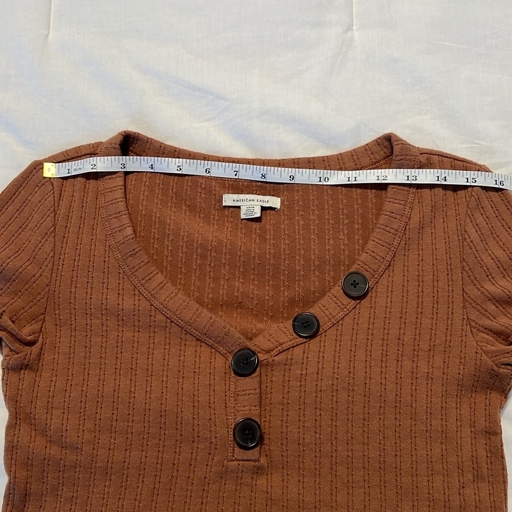 American Eagle Asymmetrical Button Henley T-Shirt - Picture 6 of 9